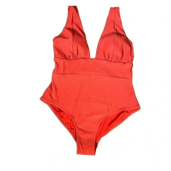 Swimsuit - Picture 1 of 6